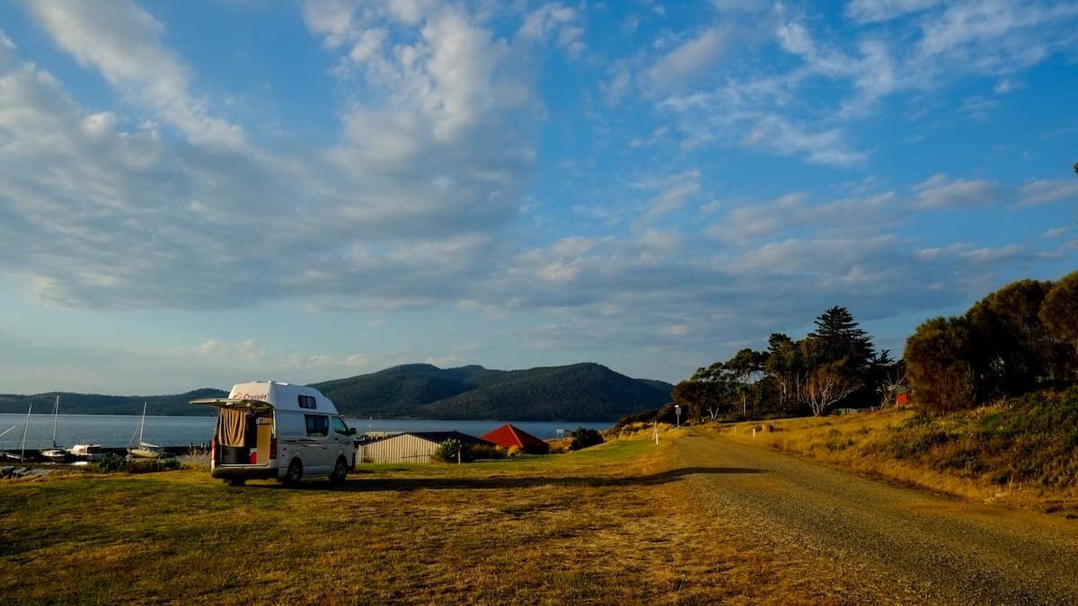 A photograph of a free camping spot in Tasmania on Bruny Island.