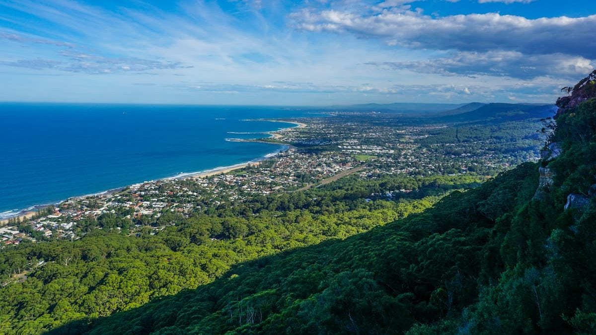 Coastal view from Sublime Point Lookout in Maddens Plains, not to be missed on a Sydney to Canberra drive