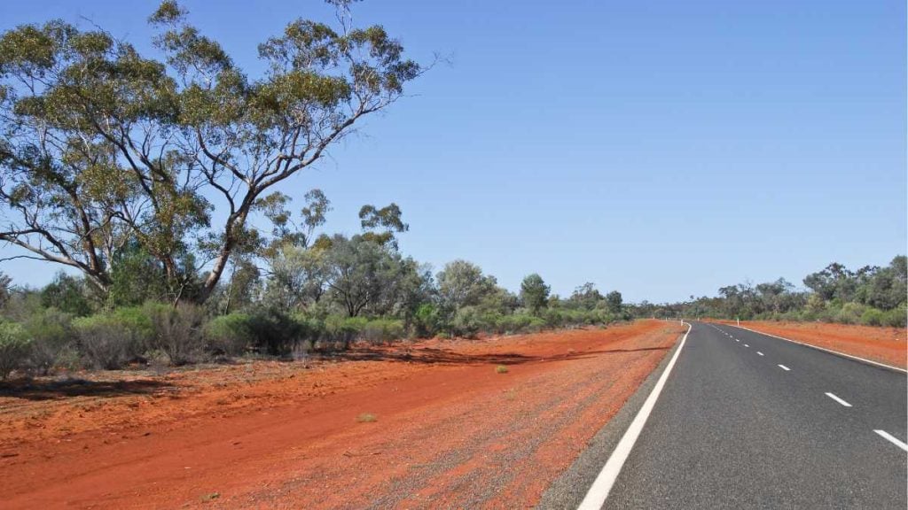 Kidman Way: Traveller's guide. Kidman Way from Bourke to Cobar in Australia