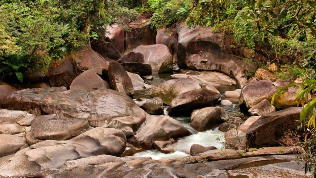 Babinda Boulders