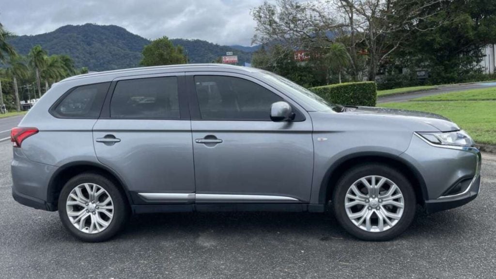 Mitsubishi OUTLANDER 2019 for rent on Turo in Cairns