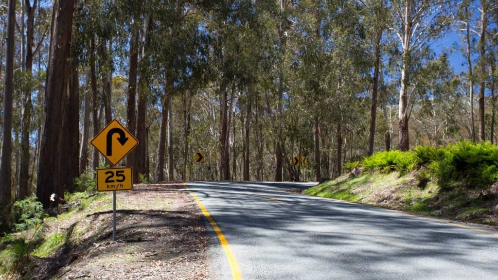 Alpine Rd near Mirimbah, leading to Mt Buller