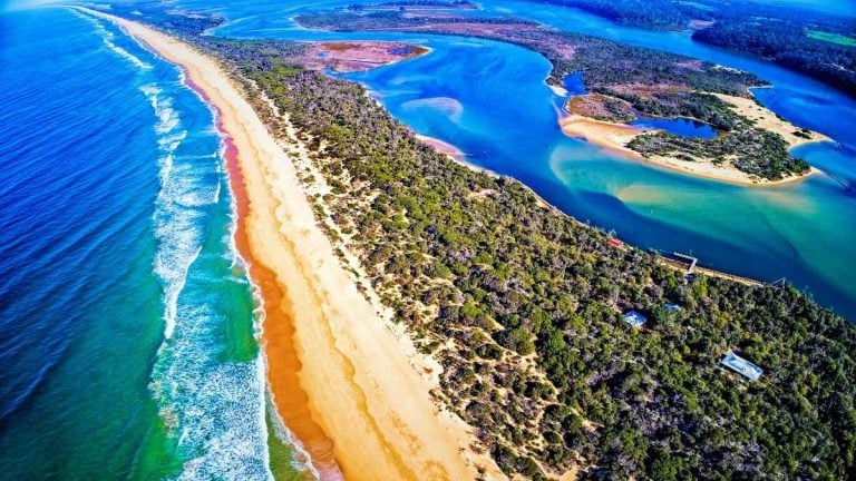 The 10 best things to do in Lakes Entrance (2024)