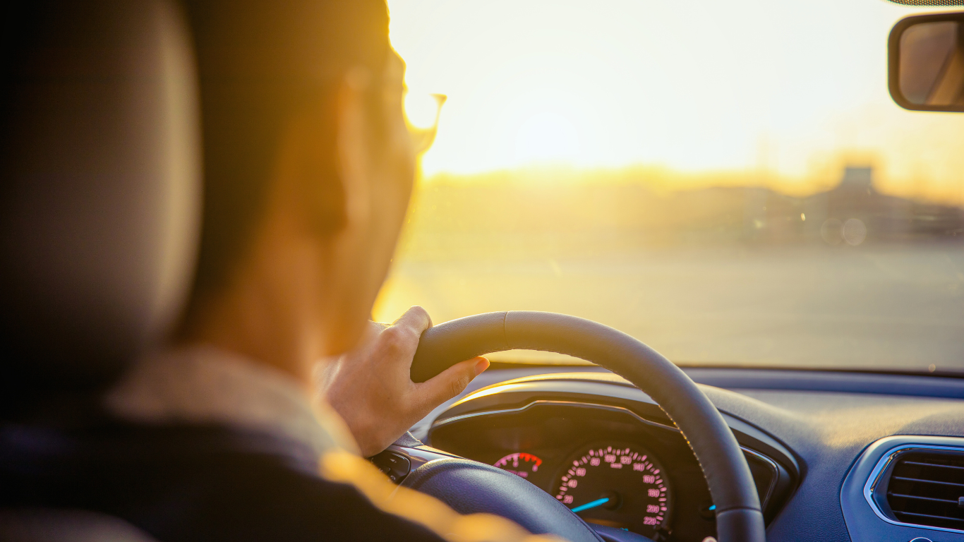 Browse Turo for the best car rentals for the Montreal to Toronto drive.