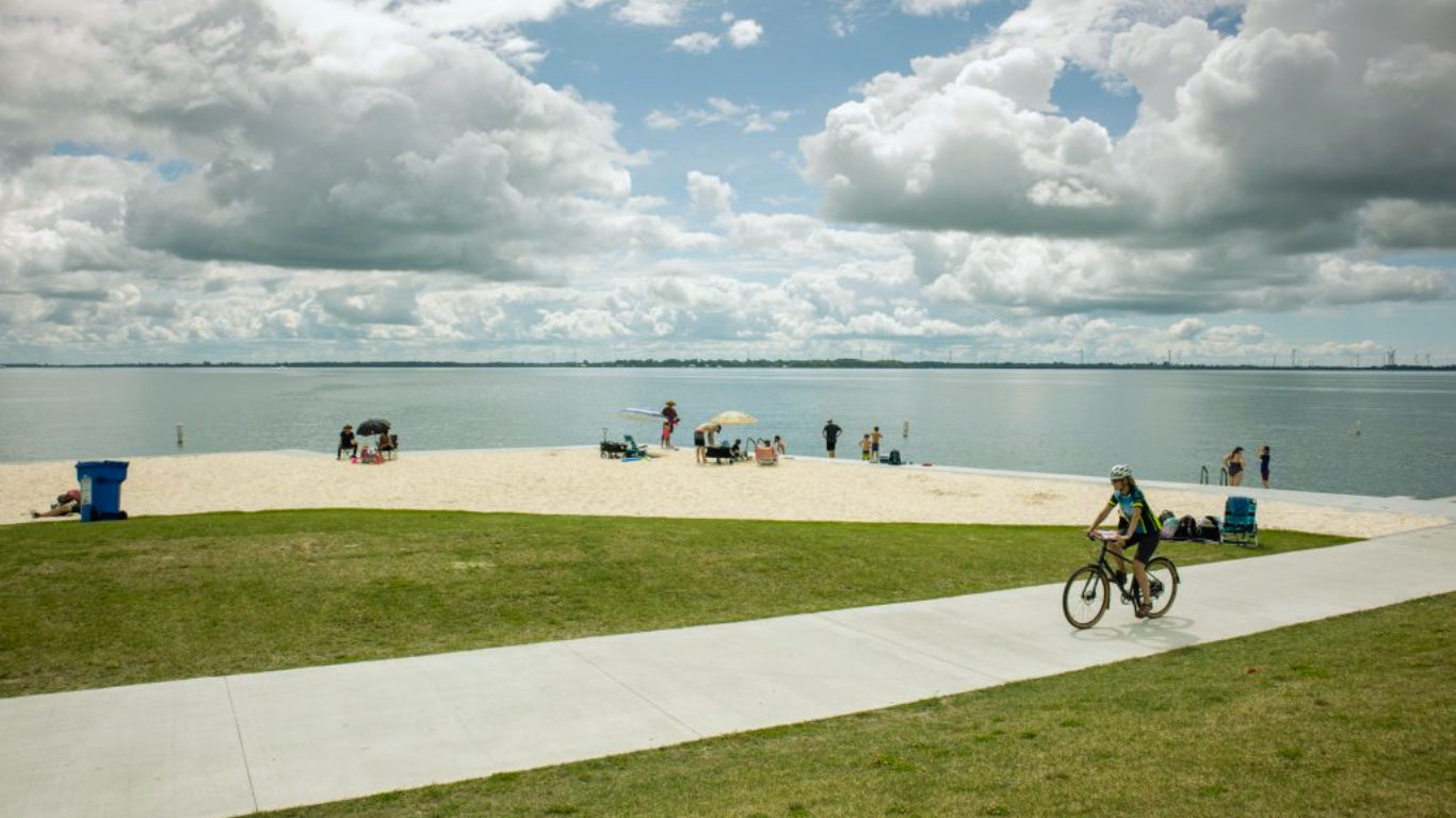 Montreal to Toronto drive: The ultimate road trip guide. Kingston, ON.