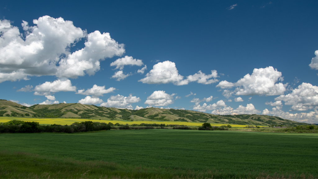 Toronto to Edmonton drive: The ultimate road trip guide. Qu’Appelle Valley, SK.