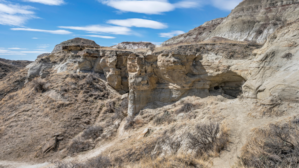 Toronto to Banff drive: The ultimate road trip guide. Dinosaur Provincial Park, AB.