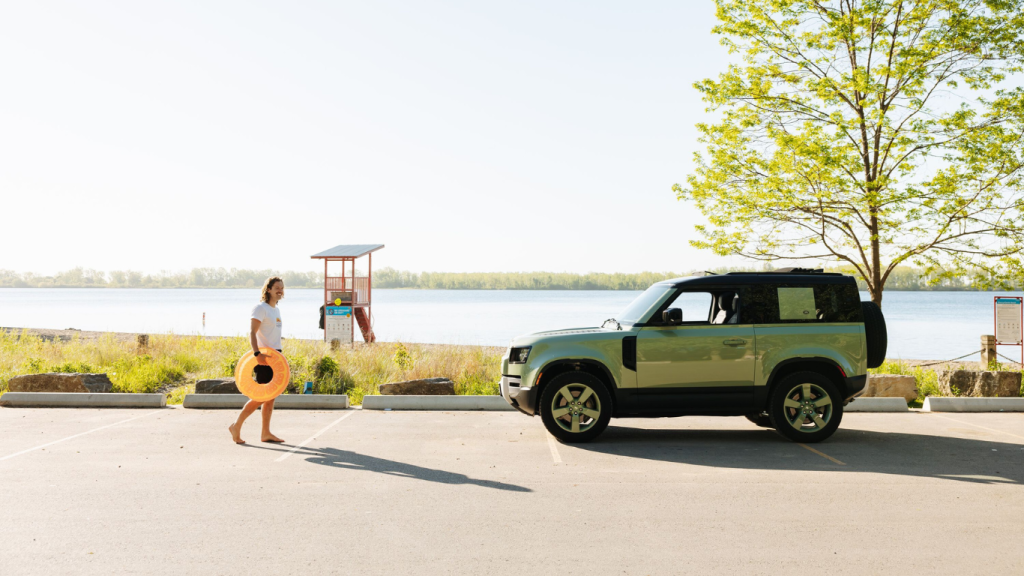 Exploring Mississauga in the perfect rental car from Toronto Pearson International Airport