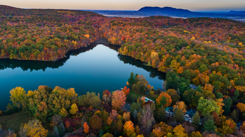 Top things to do in Montreal - best hikes near Montreal Mont Saint-Bruno National Park