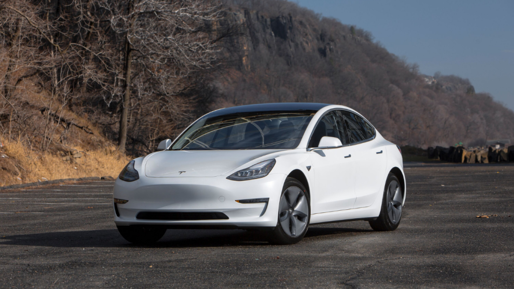 Browse Turo for the best car rentals for the Montreal to Plattsburgh drive