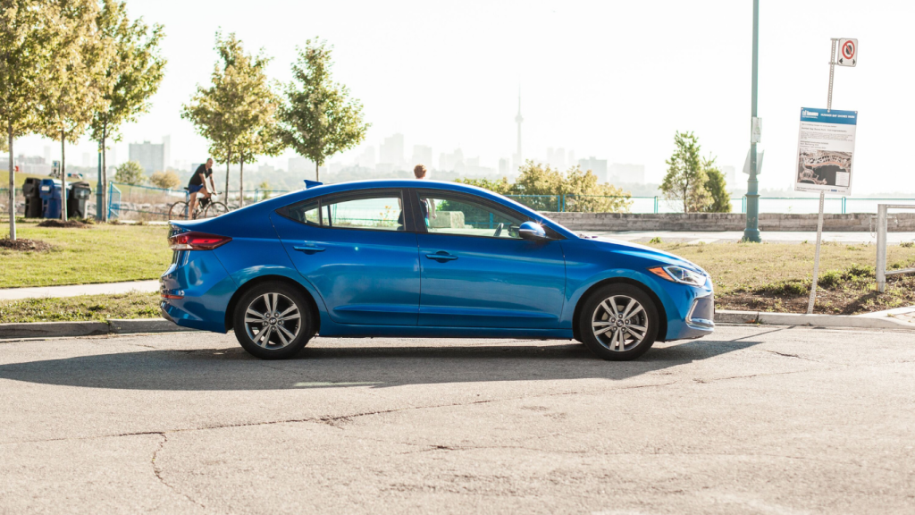 Browse Turo for the best car rentals for the Toronto to Muskoka drive