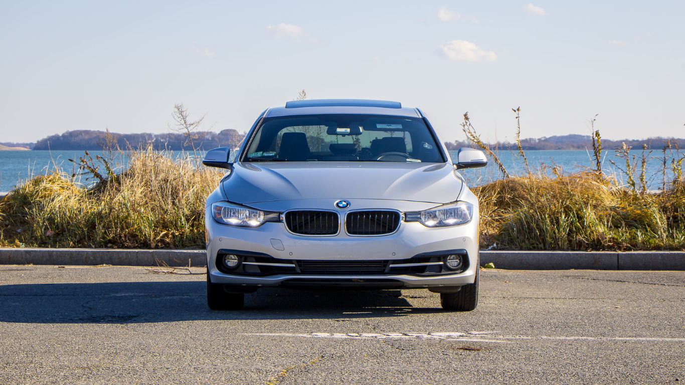 Browse Turo for the best car rentals for the Ottawa to Boston drive.
