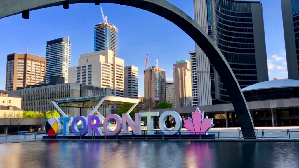 Montreal to Chicago drive: The ultimate road trip guide: Toronto, Ontario.