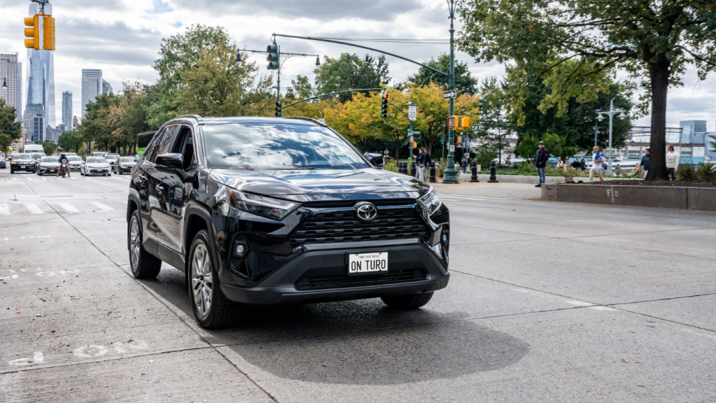 The best rental cars in Montreal for a road trip to Chicago.