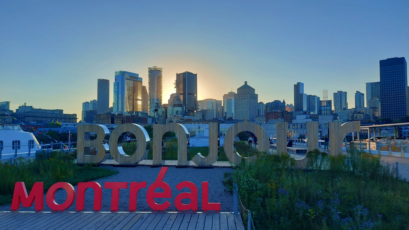 Charlottetown to Toronto drive: The ultimate road trip guide: Montreal, QC.