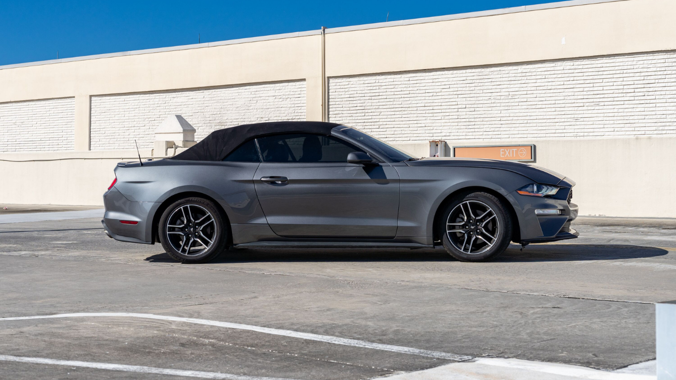 The best rental cars in Edmonton for a road trip to Chicago.