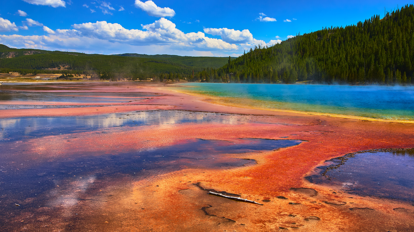 Vancouver to Denver drive: The ultimate road trip guide: Yellowstone National Park, Wyoming.