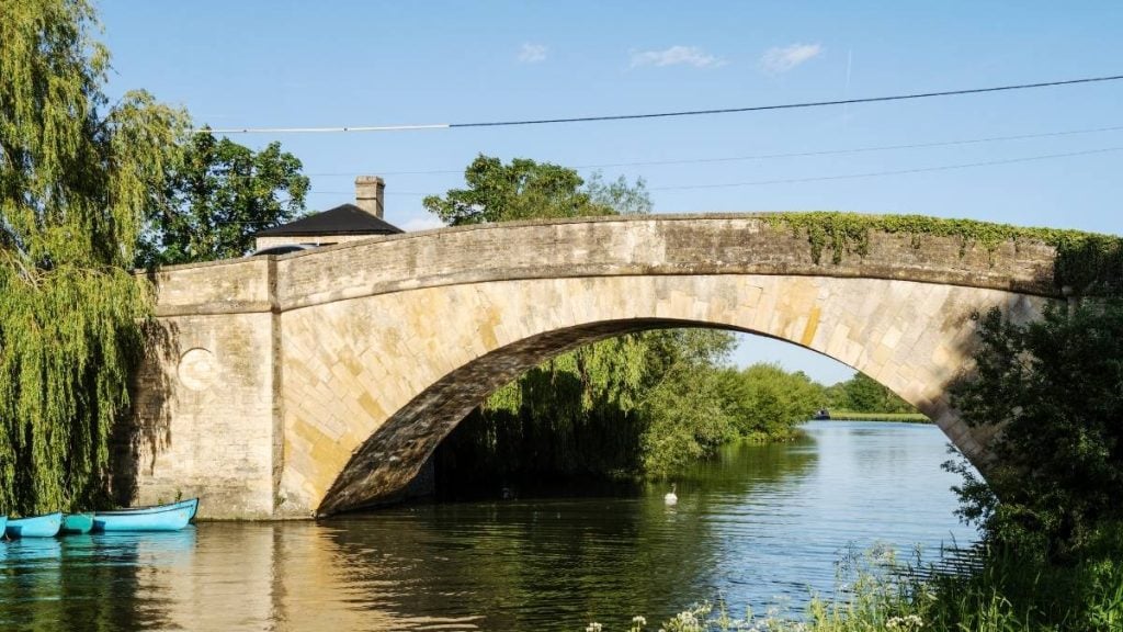 Lechlade-on-Thames