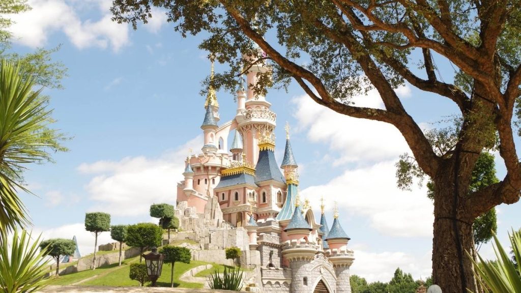Plan a festive blow-out at Disneyland Paris
