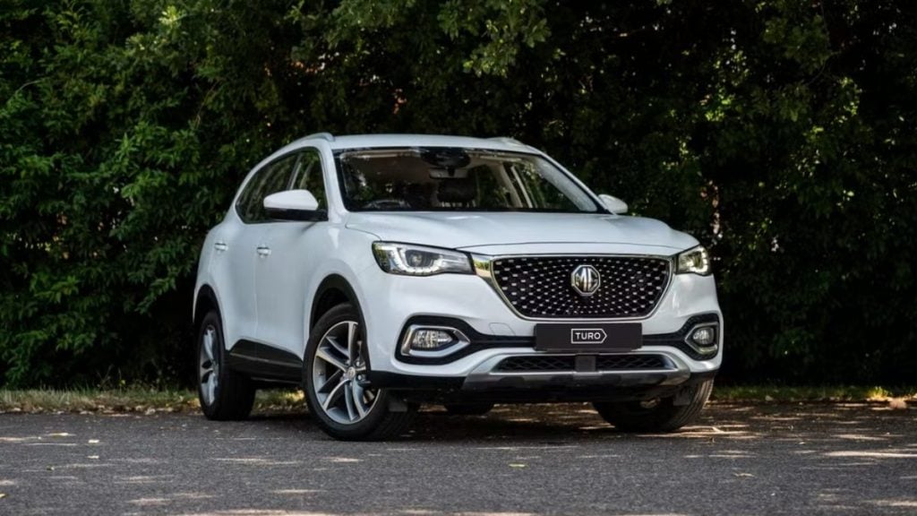 MG HS SUV rental on Turo