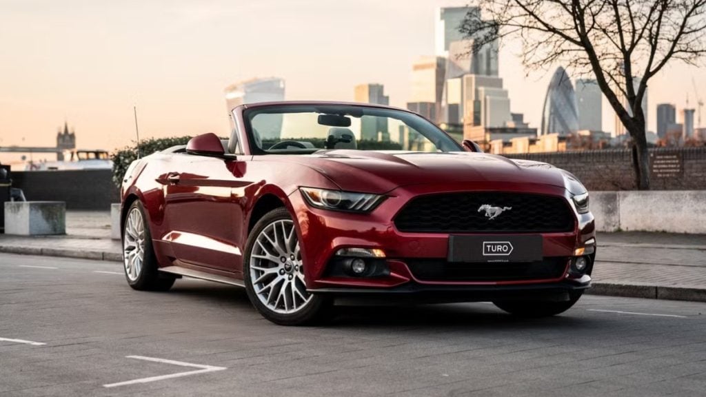 Ford Mustang Convertible rental in UK on Turo