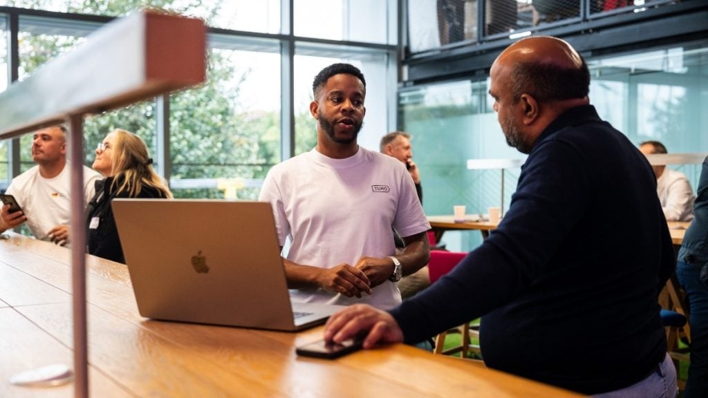 A Turo Host Success expert offers advice to a UK host during the first UK Host Summit