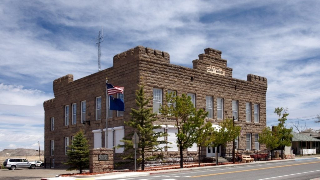 Reno to Vegas Drive. In photo: Esmeralda County Courthouse, Goldfield, Nevada