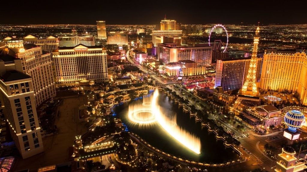 Las Vegas to Grand Canyon road trip. In photo: Las Vegas Strip, Las Vegas, Nevada