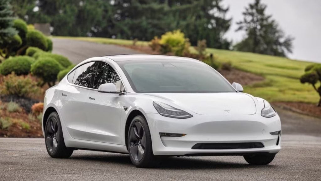 Tesla Model 3 rental in Portland on Turo