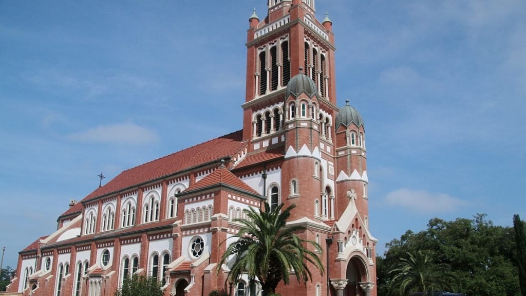 Houston to New Orleans drive. In photo: Cathedral of St. John the Evangelist, Lafayette, Louisiana