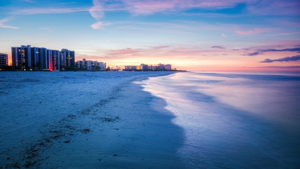 Tampa to Miami drive. In photo: Fort Myers Beach, Fort Myers, Florida