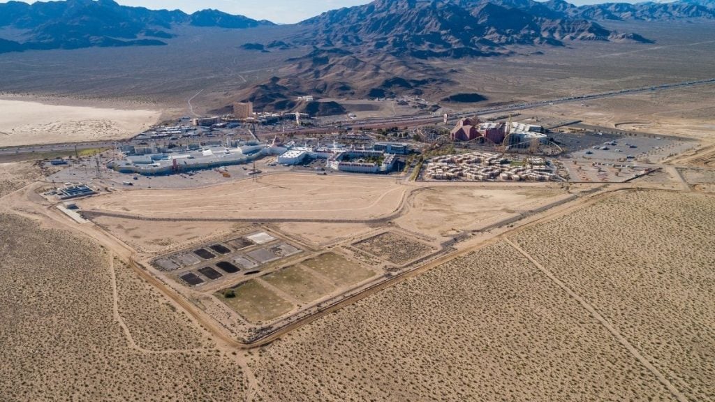 Los Angeles to Las Vegas drive. In photo: Primm Valley Resort, Primm, Nevada