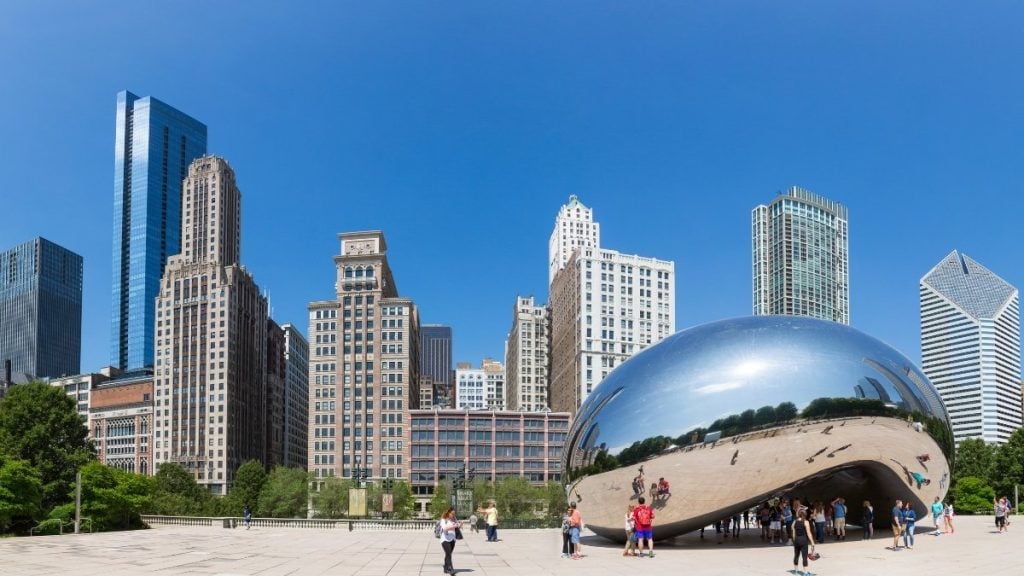 Chicago to Indianapolis drive. In photo: Cloud Gate (The Bean), Chicago, Illinois