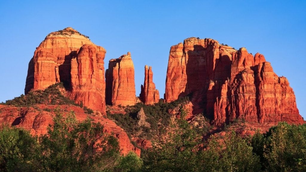 The 10 best places to see in Sedona, AZ. In photo: Cathedral Rock, Sedona, Arizona