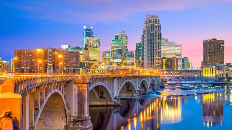 Chicago to Minneapolis drive: The ultimate road trip guide