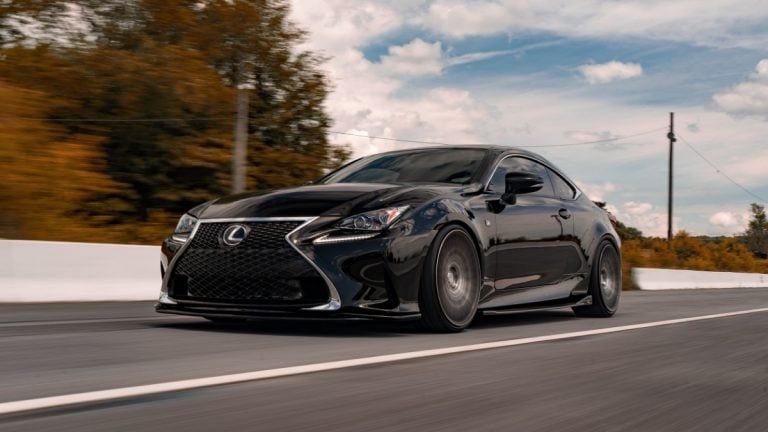 How to rent a sports car for the weekend