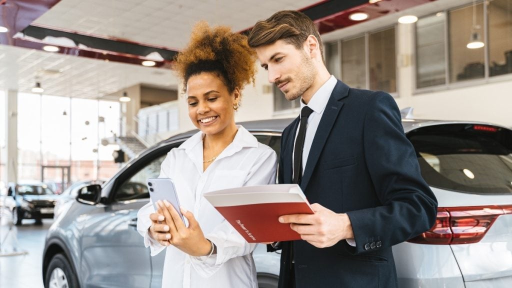 What to look for when comparing sports car rentals