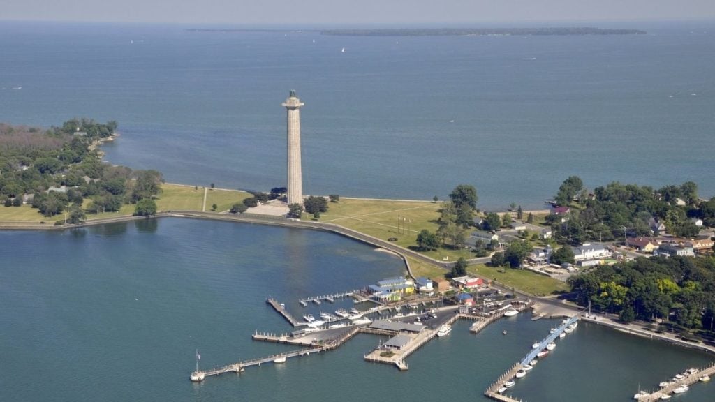 Perry's Victory and International Peace Memorial, Put-in-Bay, Ohio