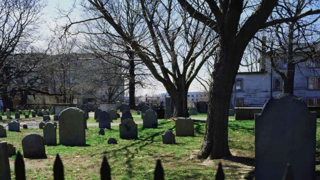 The best day trips from Boston. In photo: Charter Street Cemetery, Salem, Massachusetts