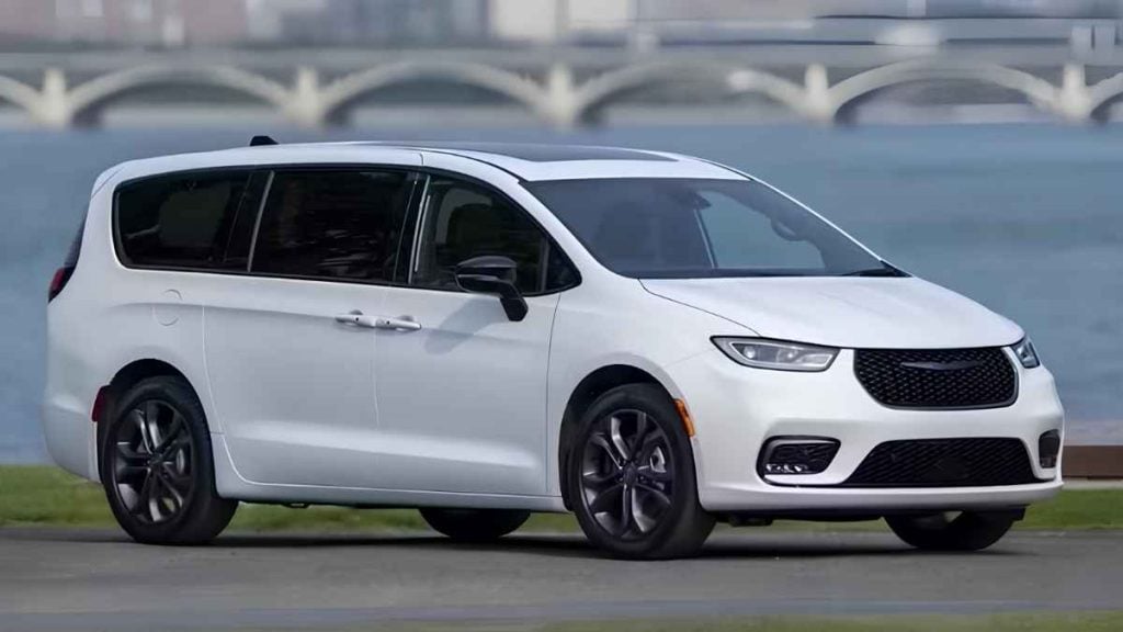 Chrysler Pacifica rental in United States on Turo