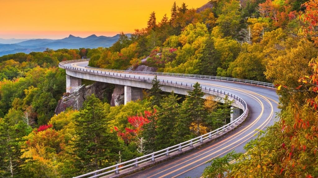 Linn Cove Viaduct, Linville, North Carolina