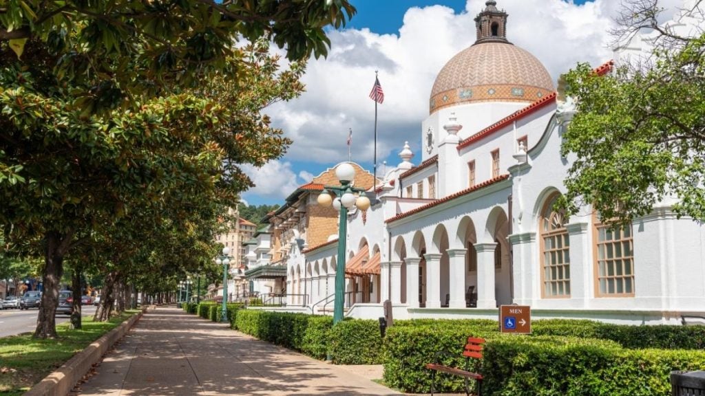 The best spa weekend getaways in the US. In photo: Quapaw Baths & Spa, Hot Springs, Arkansas
