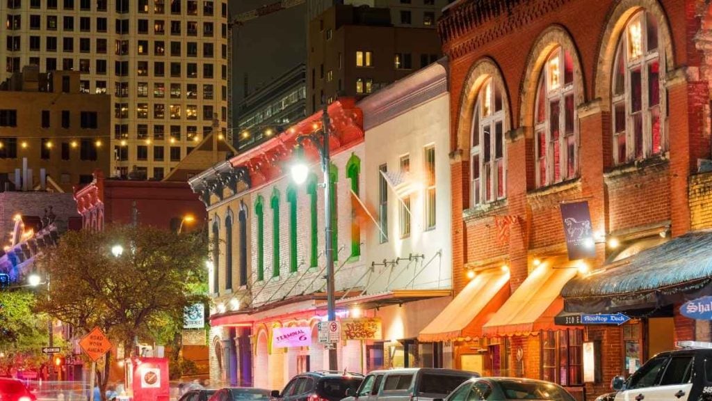 The best things to see in Austin. In photo: Sixth Street, Austin, Texas
