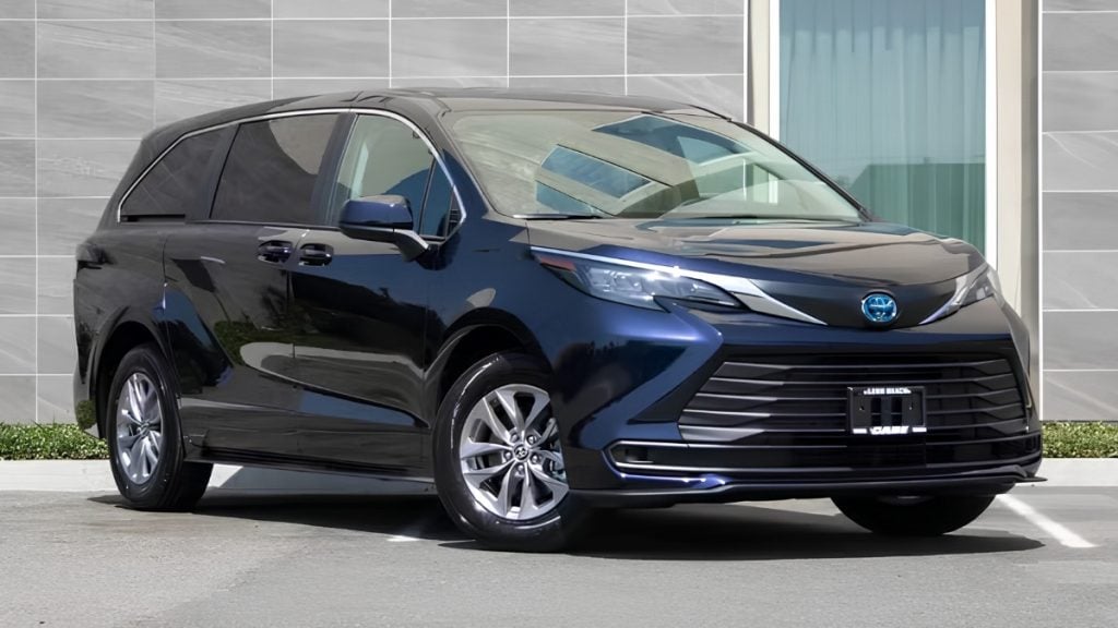 Toyota Sienna  rental in United States on Turo