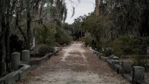 Haunted landmarks across America: A spooky road trip guide