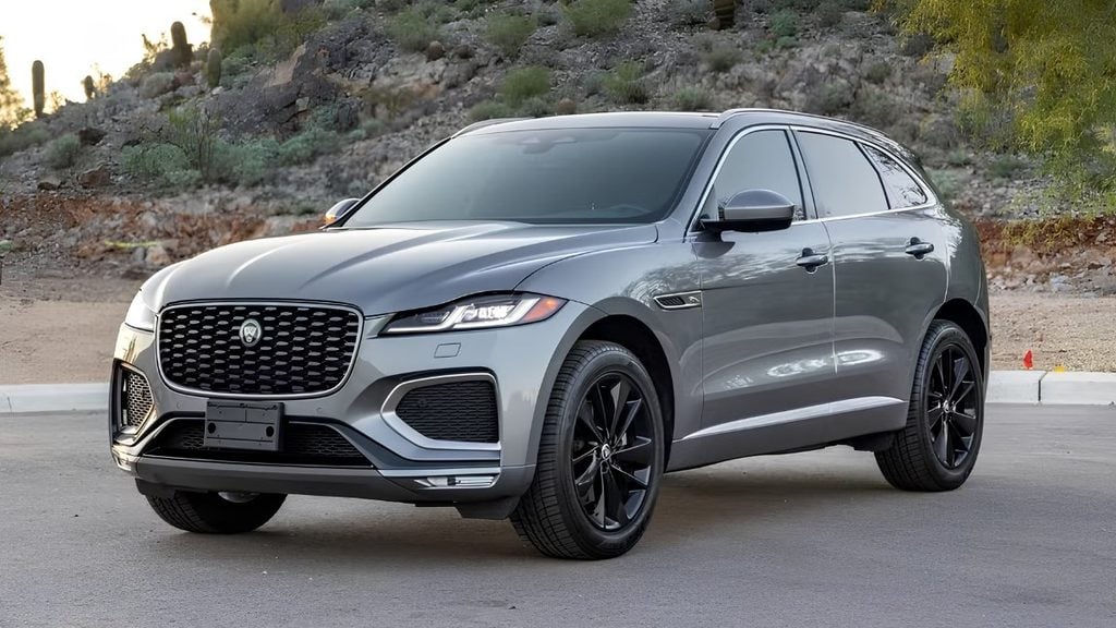 Jaguar F-PACE rental in United States on Turo